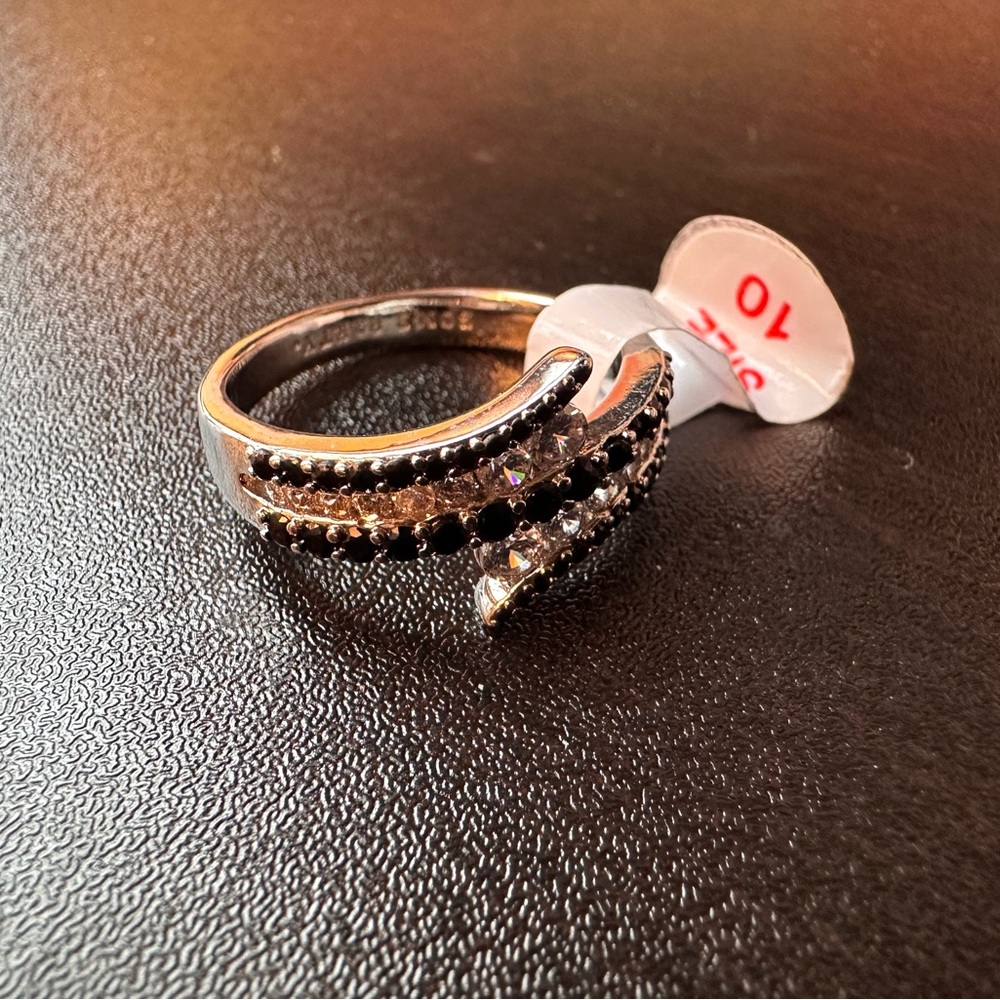 ✨ Bomb Party “Wrapped In You” Ring ✨